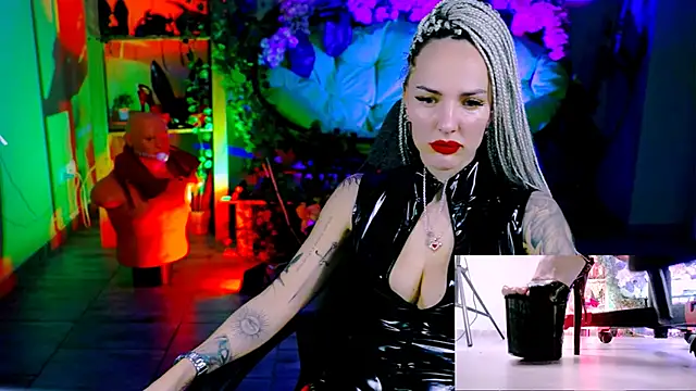 MonicaMaxwel's cam snapshot