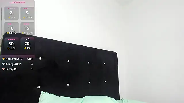 RoxanaBorns_'s cam snapshot