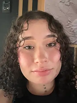 Danee_19_'s cam snapshot