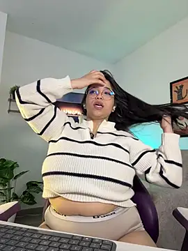 tati_reyess's cam snapshot