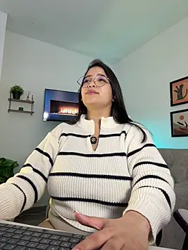 tati_reyess's cam snapshot