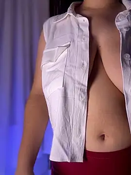 LunaRosse_'s cam snapshot