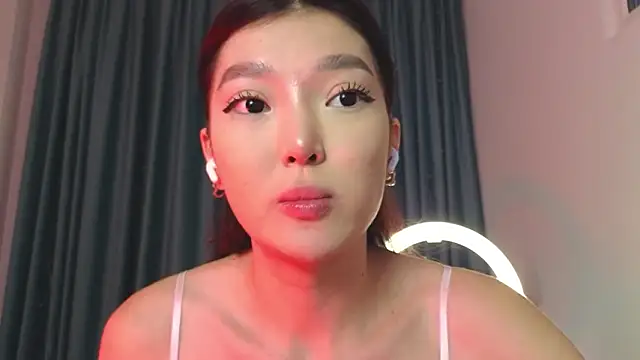 AudreyMell live sex cam