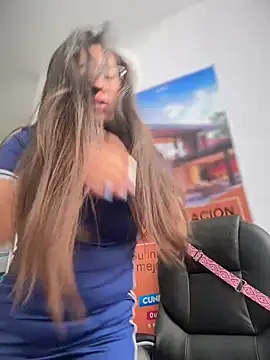 LIZ-06_'s cam snapshot