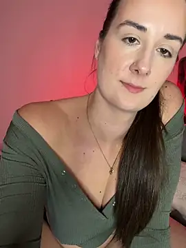 EllaMae's cam snapshot