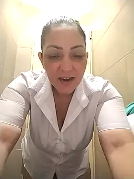 Lunita86 live sex cam