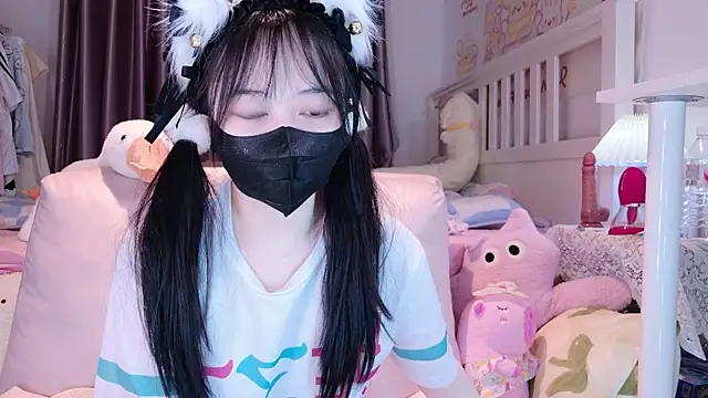 love-uiui's cam snapshot