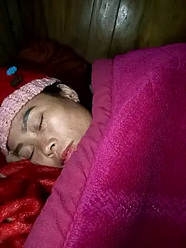 CoMay003's cam snapshot