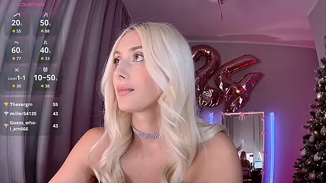 LoryWood's cam snapshot