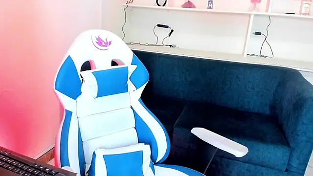 Samantha_Martiness's cam snapshot