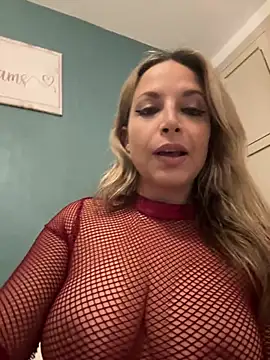 AnissaHale's cam snapshot