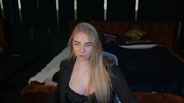 Ariella_Star's cam snapshot