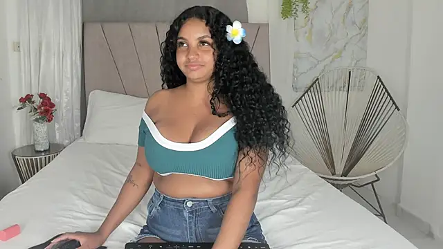 Ashley_Ebony__'s cam snapshot