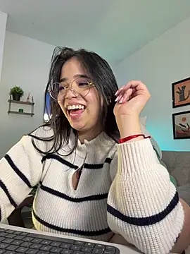 tati_reyess's cam snapshot