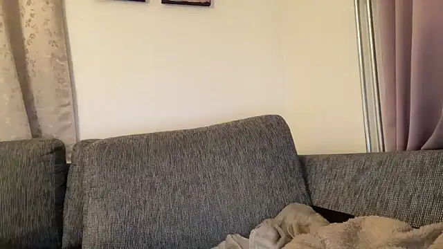 cumwithmee3 live sex cam