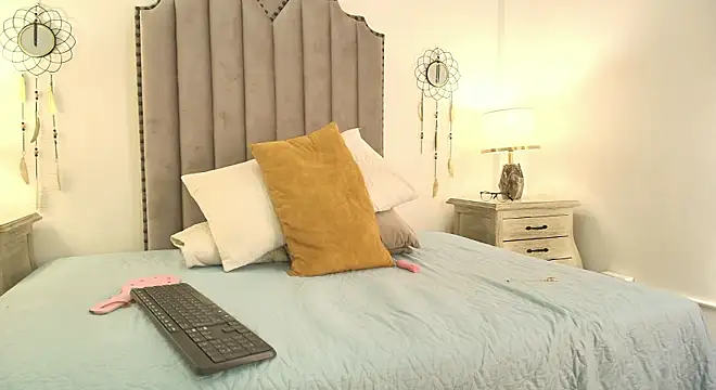 carolina_rouse_'s cam snapshot