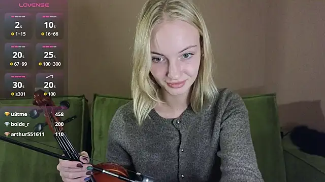 elly_Shine_'s cam snapshot