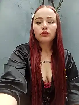 Crystaa12's cam snapshot