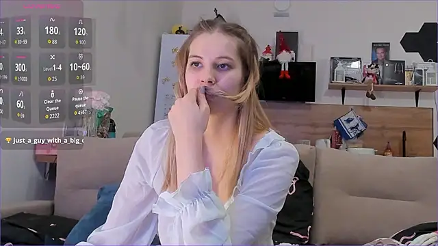 Girl_alone_home's cam snapshot