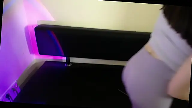 LaimaV_'s cam snapshot