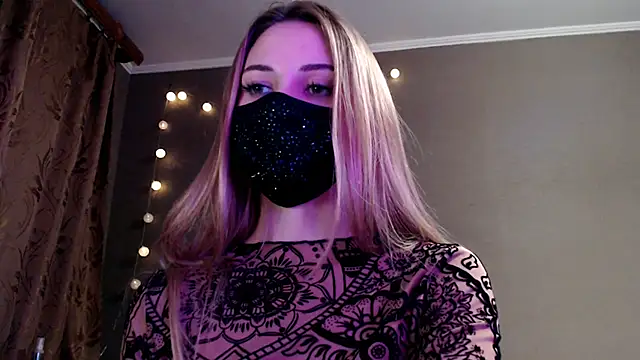 Iris_lave's cam snapshot