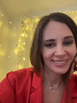 LucieMack's cam snapshot