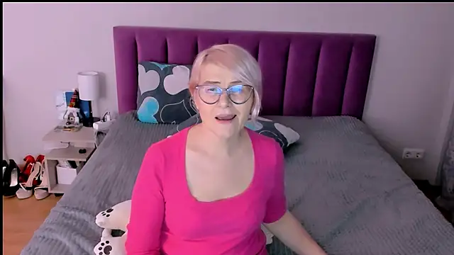 sabrinamacmarren's cam snapshot