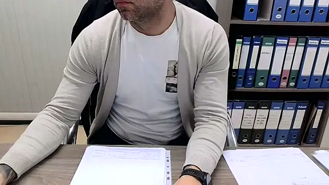 Evasionee live sex cam