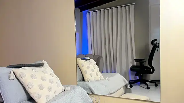 Thiago_moretti's cam snapshot