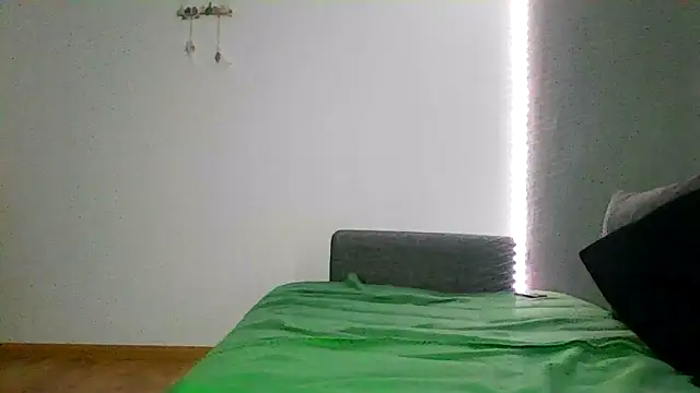 dixielarys's cam snapshot