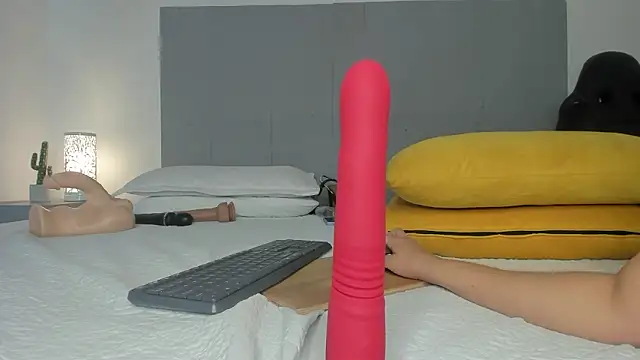 _Molly_rosse_'s cam snapshot