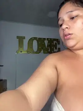 emmamilk20 live sex cam