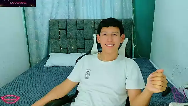 FelipeGonzalezz's cam snapshot