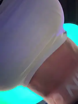 F3ckd0lllucy's cam snapshot