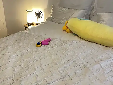 Sweet-TessaXX's cam snapshot