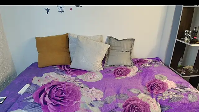 BelaVelvet_'s cam snapshot