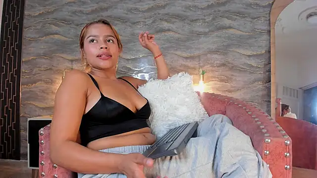 Scarlett_ST's cam snapshot