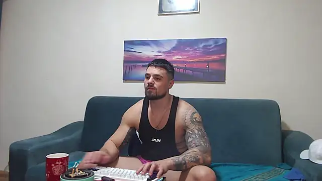 Tiberius_hunk live sex cam