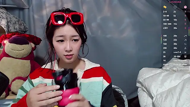 XueLi1902 live sex cam