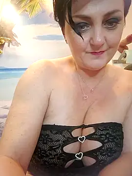 lucillabollente live sex cam