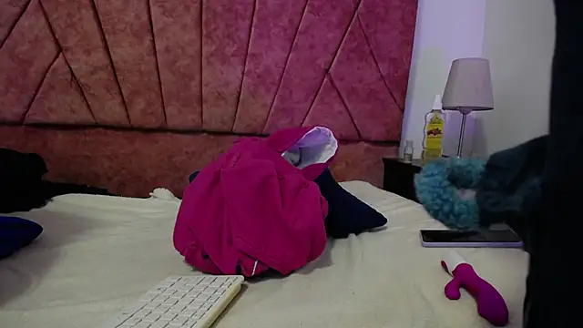 isa_melany's cam snapshot