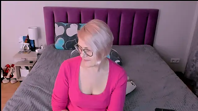 sabrinamacmarren's cam snapshot