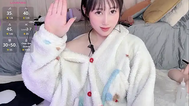 BoxedGyre- live sex cam