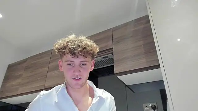 DominantAlex18 live sex cam