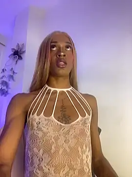 Mia_royal live sex cam