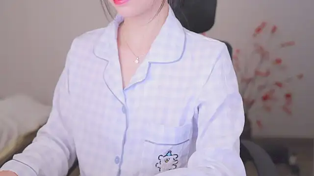 SpiderIily's cam snapshot