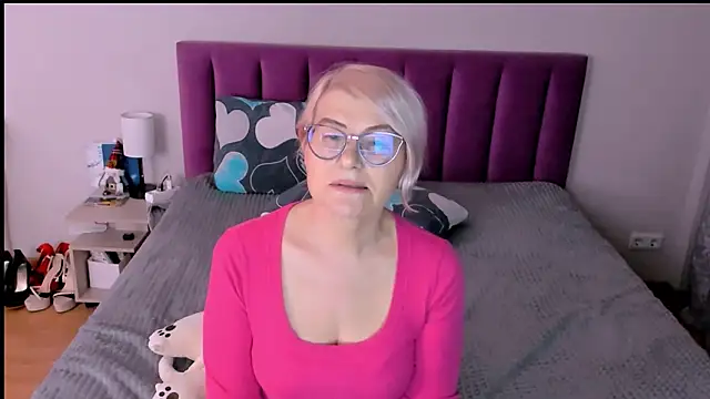 sabrinamacmarren's cam snapshot