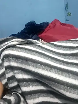 Koziekylie's cam snapshot