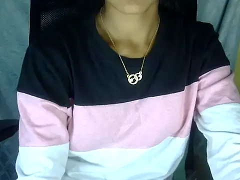 Khushi_v's cam snapshot