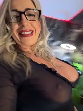 SexyVic_69's cam snapshot